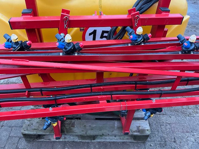 2023 jar-met veldspuit - afbeelding 14 van  22