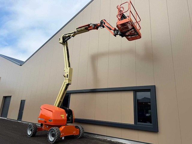 2023 jlg ec450aj knikarmhoogwerker - afbeelding 12 van  17