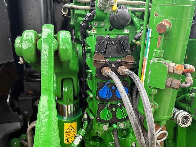 2023 john deere 6r185 vierwielaangedreven landbouwtractor - afbeelding 52 van  60