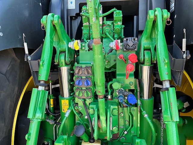 2023 john deere 6r195 vierwielaangedreven landbouwtractor - afbeelding 24 van  58
