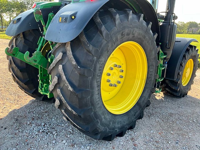 2023 john deere 6r195 vierwielaangedreven landbouwtractor - afbeelding 56 van  58