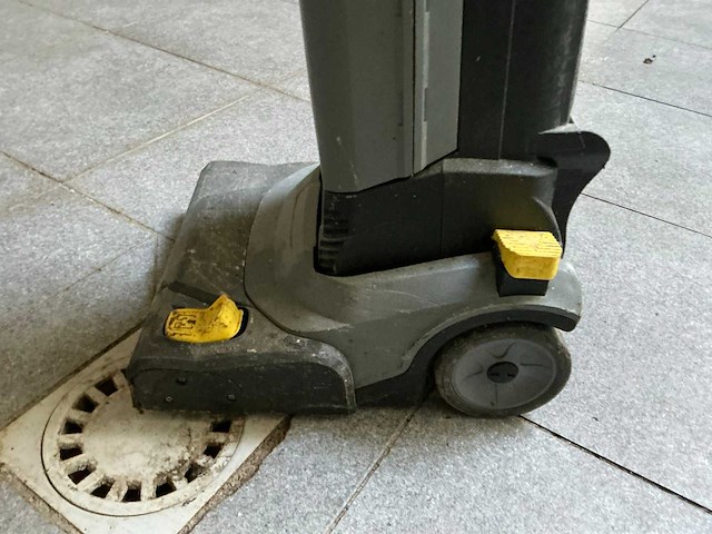 2023 kärcher br30/4 c industriële stofzuiger - afbeelding 10 van  12