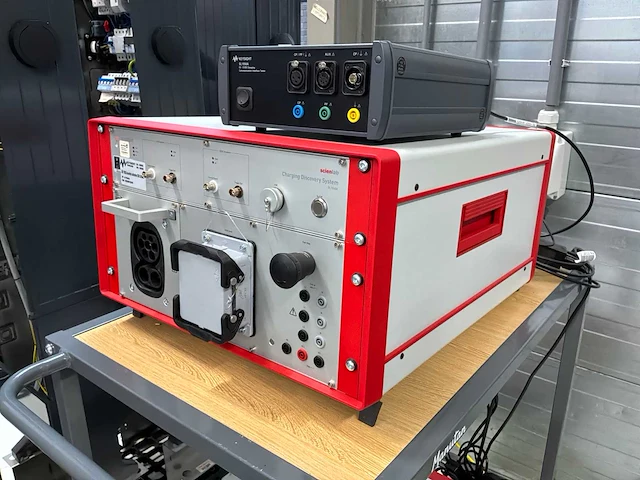 2023 keysight sl1201a regenerative ac/dc emulator - afbeelding 6 van  29