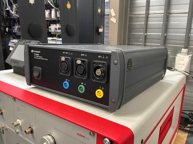 2023 keysight sl1201a regenerative ac/dc emulator - afbeelding 10 van  29