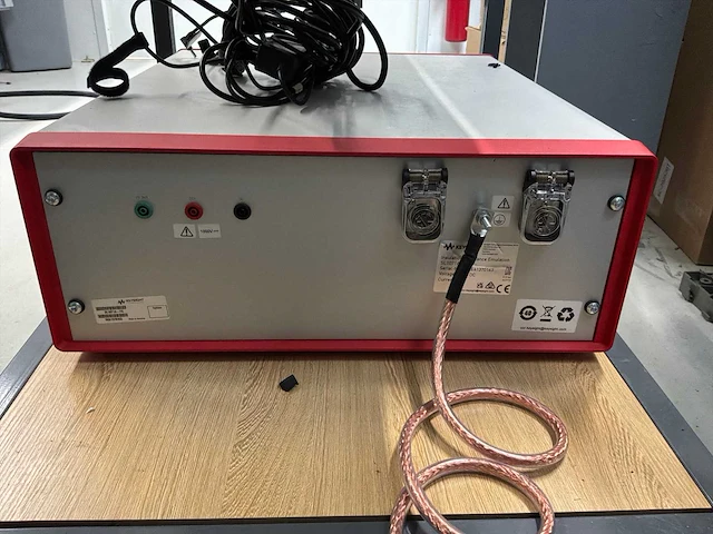 2023 keysight sl1201a regenerative ac/dc emulator - afbeelding 16 van  29