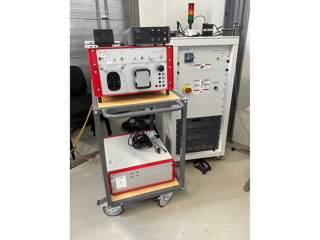 2023 keysight sl1201a regenerative ac/dc emulator - afbeelding 12 van  29