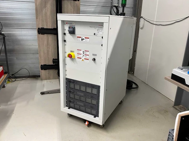 2023 keysight sl1201a regenerative ac/dc emulator - afbeelding 23 van  29