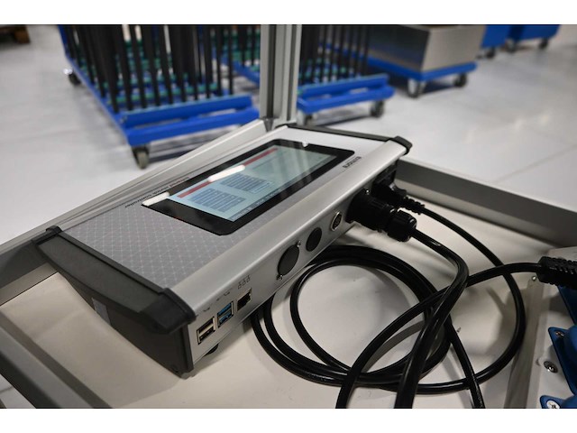 2023 komax irmo 230v infrarood krimpapparaat inclusief komax irdc-2000 exmore infrarood krimp controller en rimas magazijnwagen - afbeelding 7 van  9