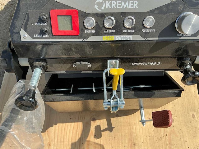2023 kremer krs30 professionele accu veegmachine (nieuw) - afbeelding 10 van  10