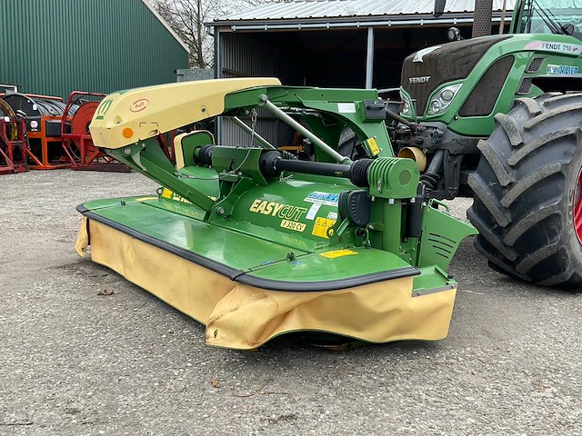2023 krone easycut f320 cv + b 1000 cv triple maaier - afbeelding 20 van  25