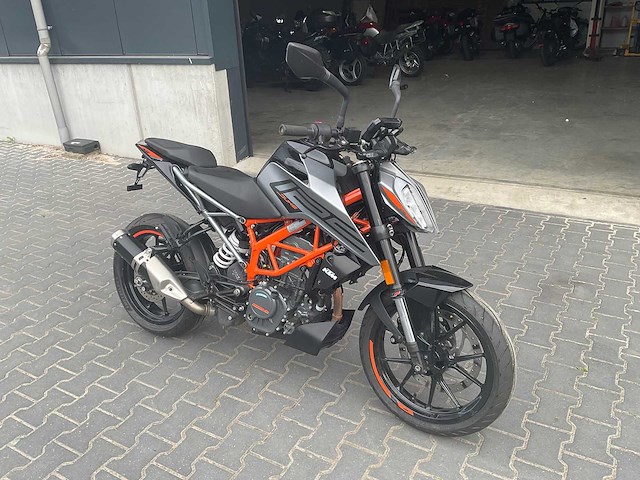 2023 ktm - 125 duke - motorcycle - afbeelding 4 van  15