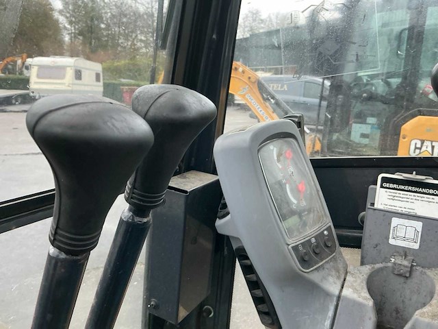 2023 kubota kx019-4gl minigraafmachine - afbeelding 16 van  25