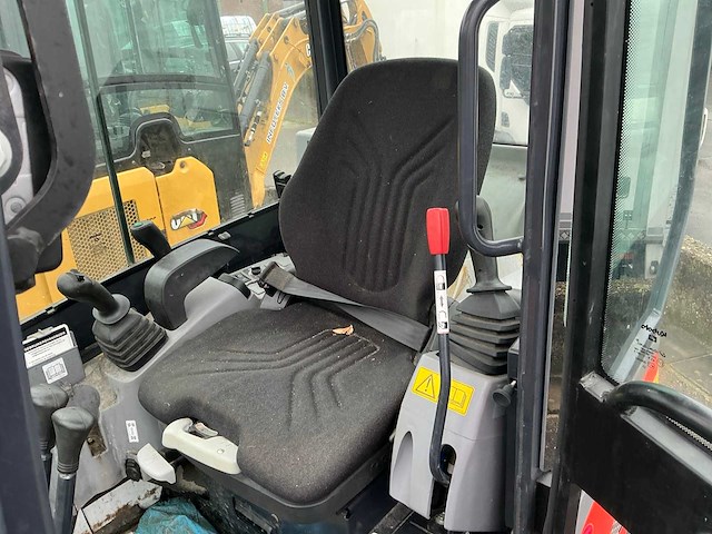 2023 kubota kx019-4gl minigraafmachine - afbeelding 21 van  25