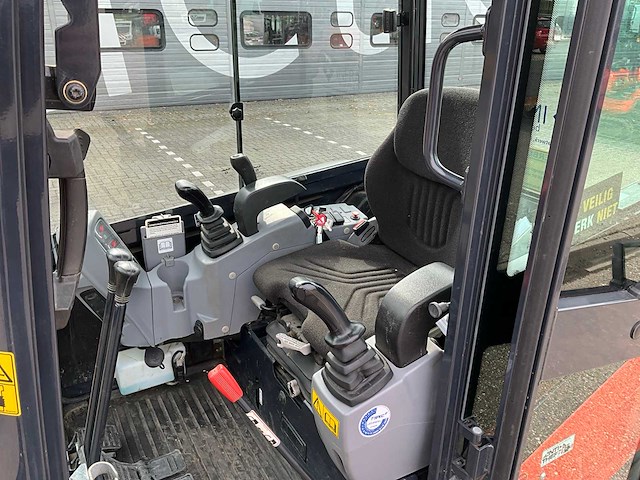 2023 kubota kx027-4 minigraafmachine - afbeelding 14 van  29