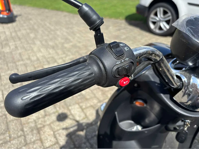 2023 leone arrow black shiny e-scooter - afbeelding 8 van  22