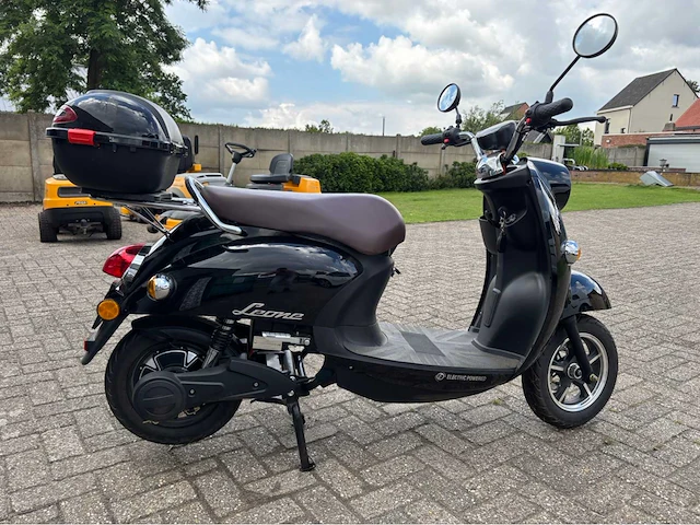 2023 leone arrow black shiny e-scooter - afbeelding 18 van  22