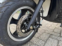 2023 leone arrow black shiny e-scooter - afbeelding 21 van  22