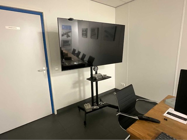 2023 lg 4k uhd 65ur80006lj televisie - afbeelding 2 van  9