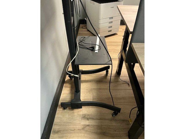 2023 lg televisie scherm - afbeelding 3 van  4