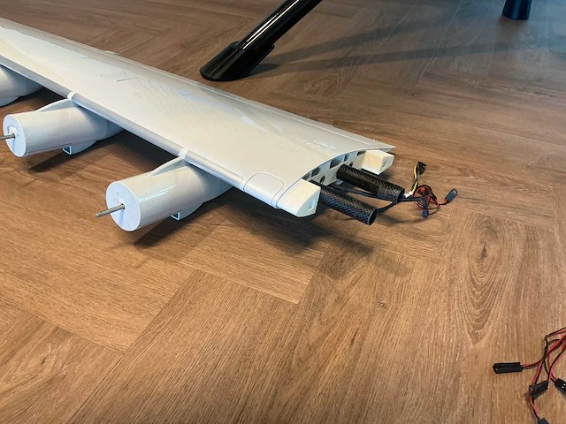 2023 maeve 01 propellor vliegtuigmodel - afbeelding 3 van  7