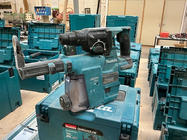 2023 makita dhr242 combihamer met stofafzuiging - afbeelding 2 van  3