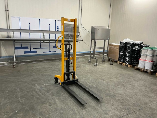 2023 manutan a170141 handstacker - afbeelding 5 van  12