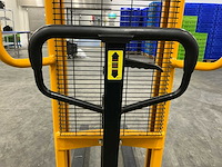 2023 manutan a170141 handstacker - afbeelding 10 van  12