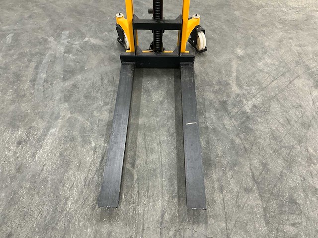 2023 manutan a170141 handstacker - afbeelding 12 van  12