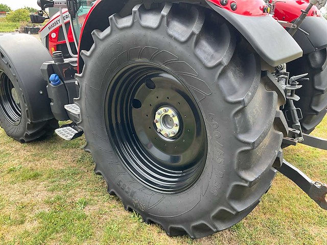 2023 massey ferguson 5s.115 vierwielaangedreven landbouwtractor - afbeelding 36 van  44