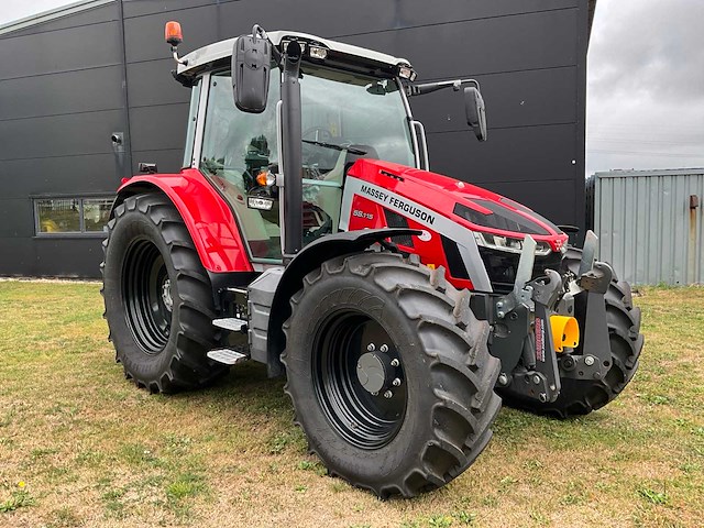 2023 massey ferguson 5s.115 vierwielaangedreven landbouwtractor - afbeelding 34 van  44