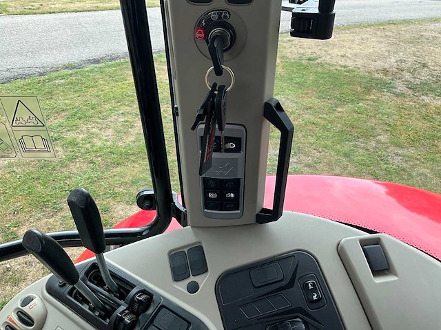 2023 massey ferguson 5s.115 vierwielaangedreven landbouwtractor - afbeelding 29 van  43