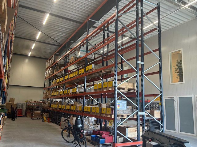 2023 mecalux palletstelling - afbeelding 7 van  15