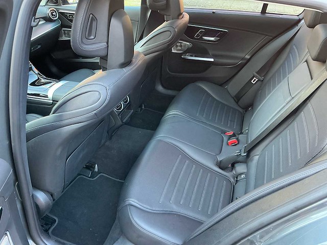 2023 mercedes-benz c-klasse estate 300 e 4matic amg ln personenauto - afbeelding 34 van  39