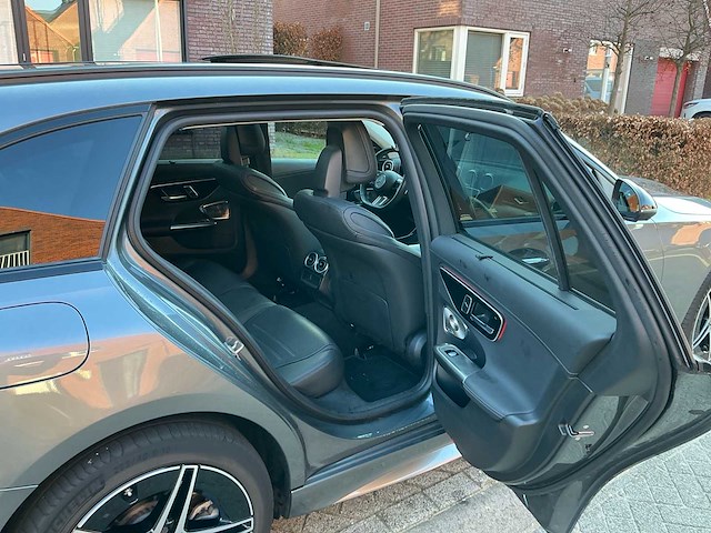 2023 mercedes-benz c-klasse estate 300 e 4matic amg ln personenauto - afbeelding 37 van  39