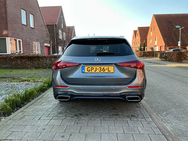 2023 mercedes-benz c-klasse estate 300 e 4matic amg ln personenauto - afbeelding 4 van  39