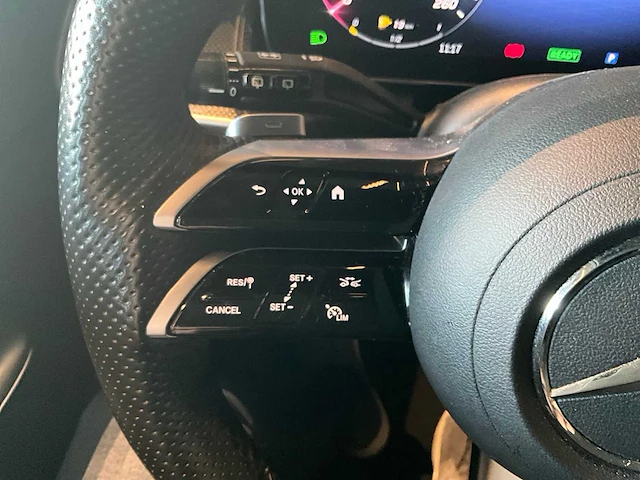 2023 mercedes-benz glc-klasse 300e 4matic amg line personenauto - afbeelding 28 van  36