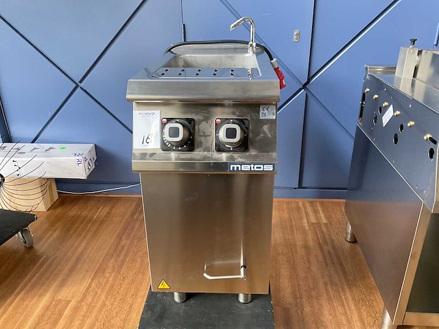 2023 metos d72/10 cpe elektrische kookketel / bain-marie unit - afbeelding 1 van  8