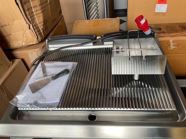 2023 metos d74/10tsftecr elektrische grillplaat - afbeelding 5 van  7