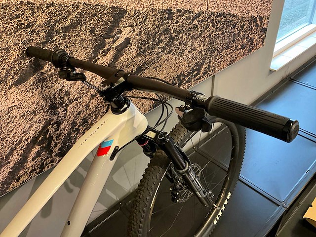 2023 mondraker f-podium carbon rr sl mountainbike - 43cm - afbeelding 10 van  13