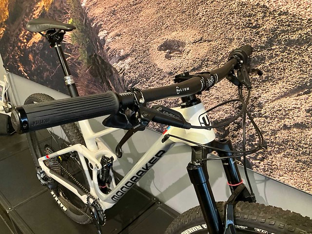 2023 mondraker f-podium carbon rr sl mountainbike - 43cm - afbeelding 11 van  13