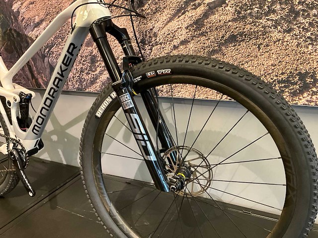 2023 mondraker f-podium carbon rr sl mountainbike - 43cm - afbeelding 13 van  13