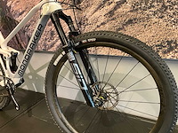 2023 mondraker f-podium carbon rr sl mountainbike - 43cm - afbeelding 13 van  13