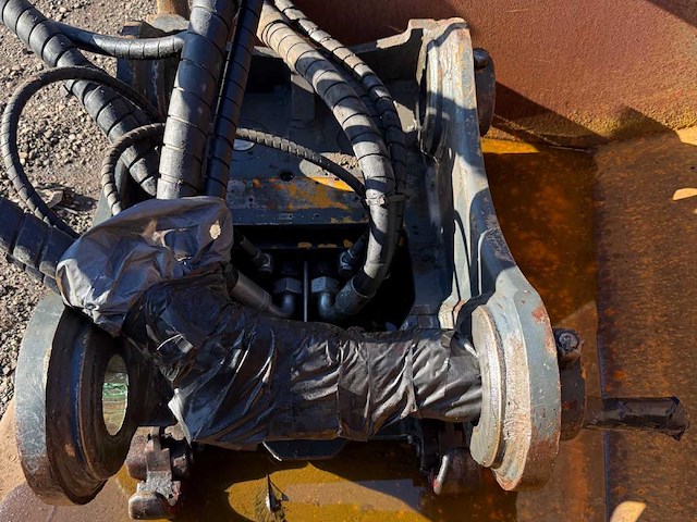 2023 oilquik oq70/55. s5 - snelwissel - afbeelding 1 van  13