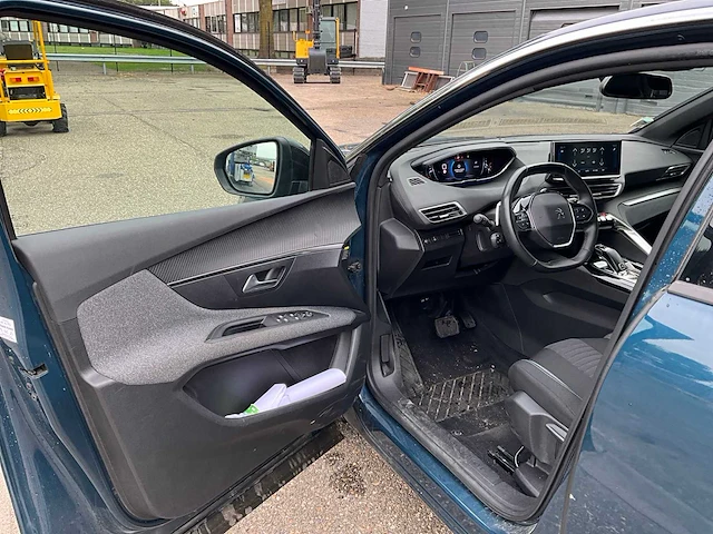 2023 peugeot 3008 1.5hdi personenauto - afbeelding 13 van  46