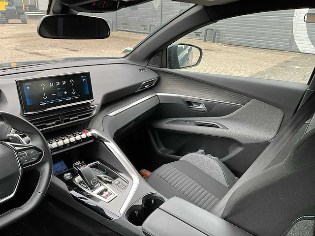 2023 peugeot 3008 1.5hdi personenauto - afbeelding 17 van  46