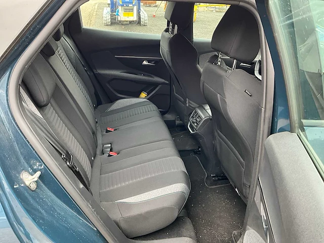 2023 peugeot 3008 1.5hdi personenauto - afbeelding 32 van  46