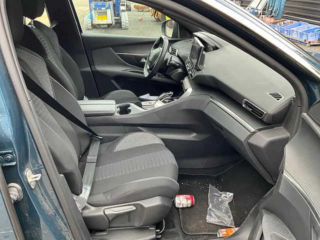 2023 peugeot 3008 1.5hdi personenauto - afbeelding 30 van  46