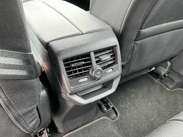 2023 peugeot 3008 1.5hdi personenauto - afbeelding 36 van  46