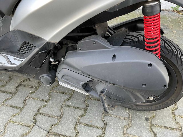 2023 piaggio mp3 300 sport 3 wiel motorfiets - afbeelding 4 van  18