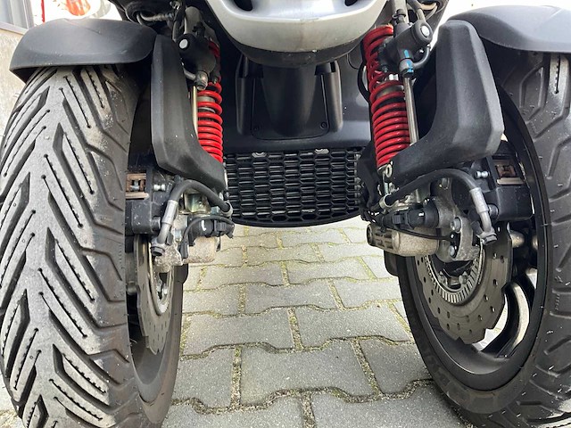 2023 piaggio mp3 300 sport 3 wiel motorfiets - afbeelding 8 van  18